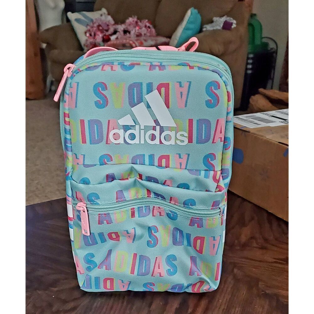 NEW WITH TAGS ADIDAS LUNCHBAG